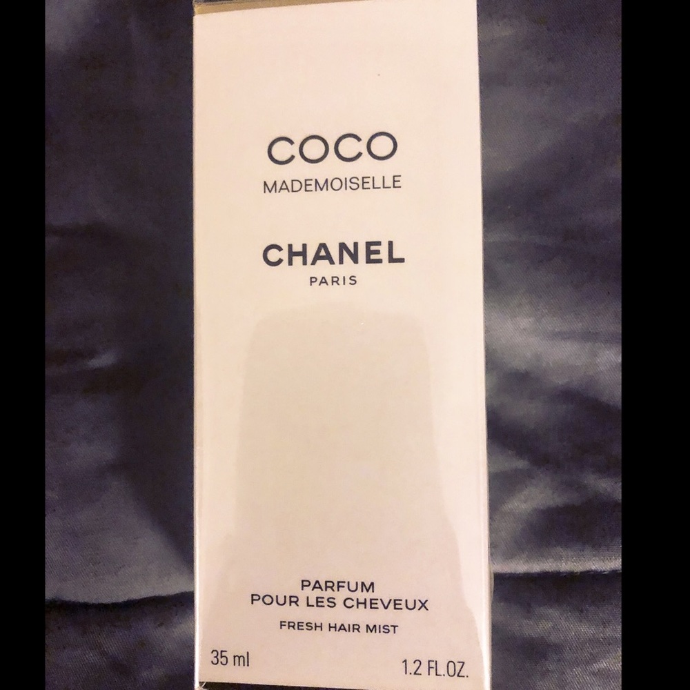 COCO MADEMOISELLE
FRESH HAIR MIST